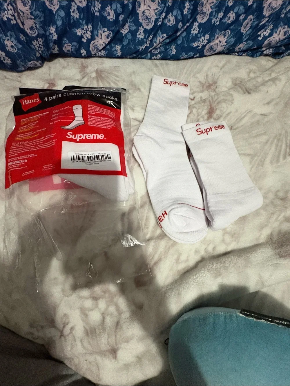 Supreme White Crew Socks with Red Logo - 4 Pack